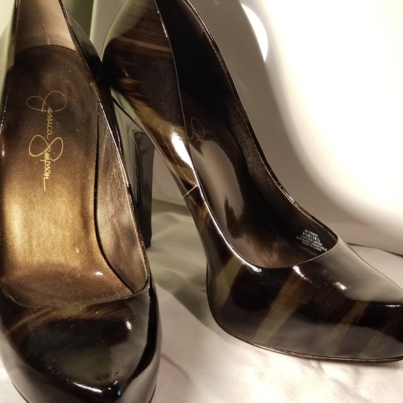 Patent leather Pump - Picture 4 of 6